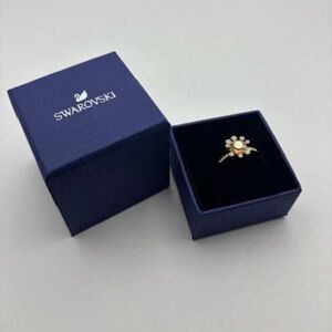 Swarovski Gold Ring with Pearl Details